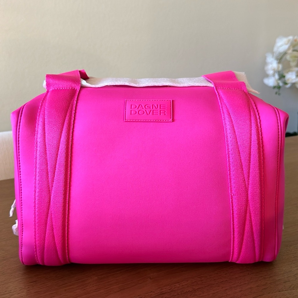 NWT Dagne Dover Medium Landon in hottest pink